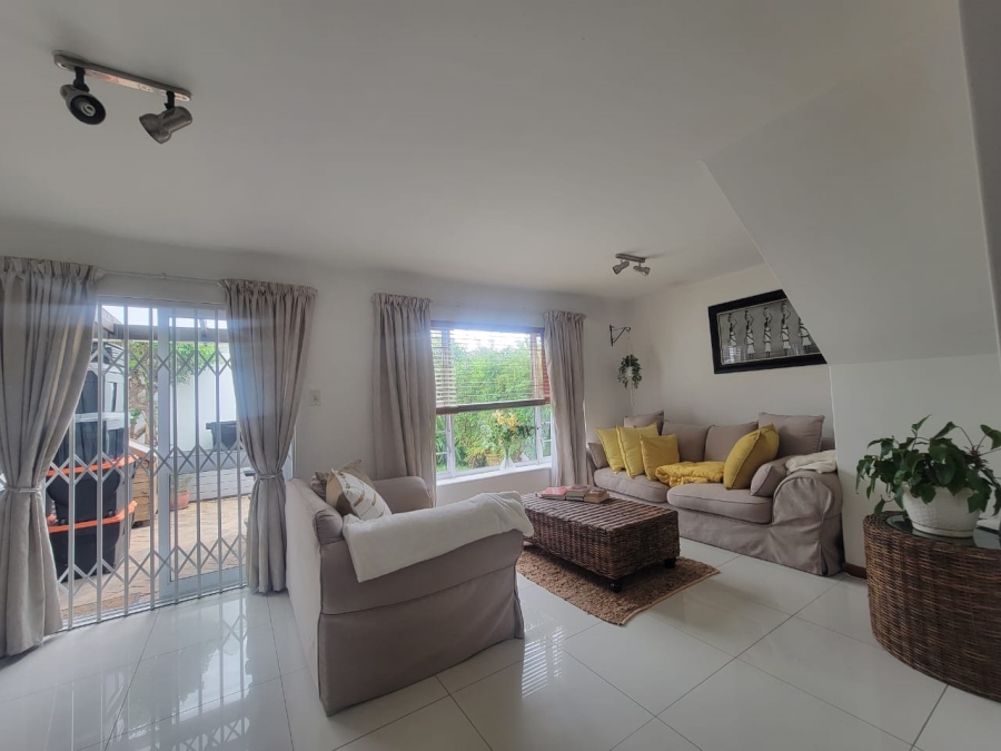 3 Bedroom Property for Sale in Diep River Western Cape